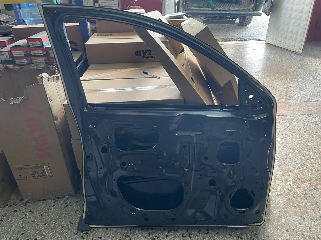L200 ÖN KAPI SOL ÇEKOMASTİKLİ 2015 2016 2017 2018 2019 SIFIR 5700B793 - 4