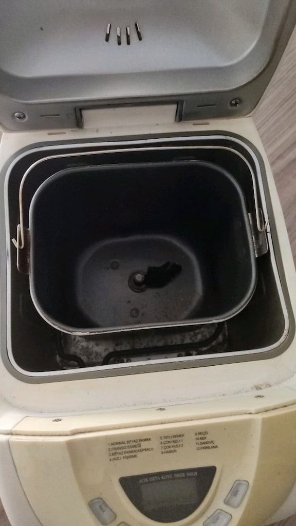 Sinbo SBM-4705 Ekmek Yapma Makinesi - Sorunsuz Çalışıyor - 4