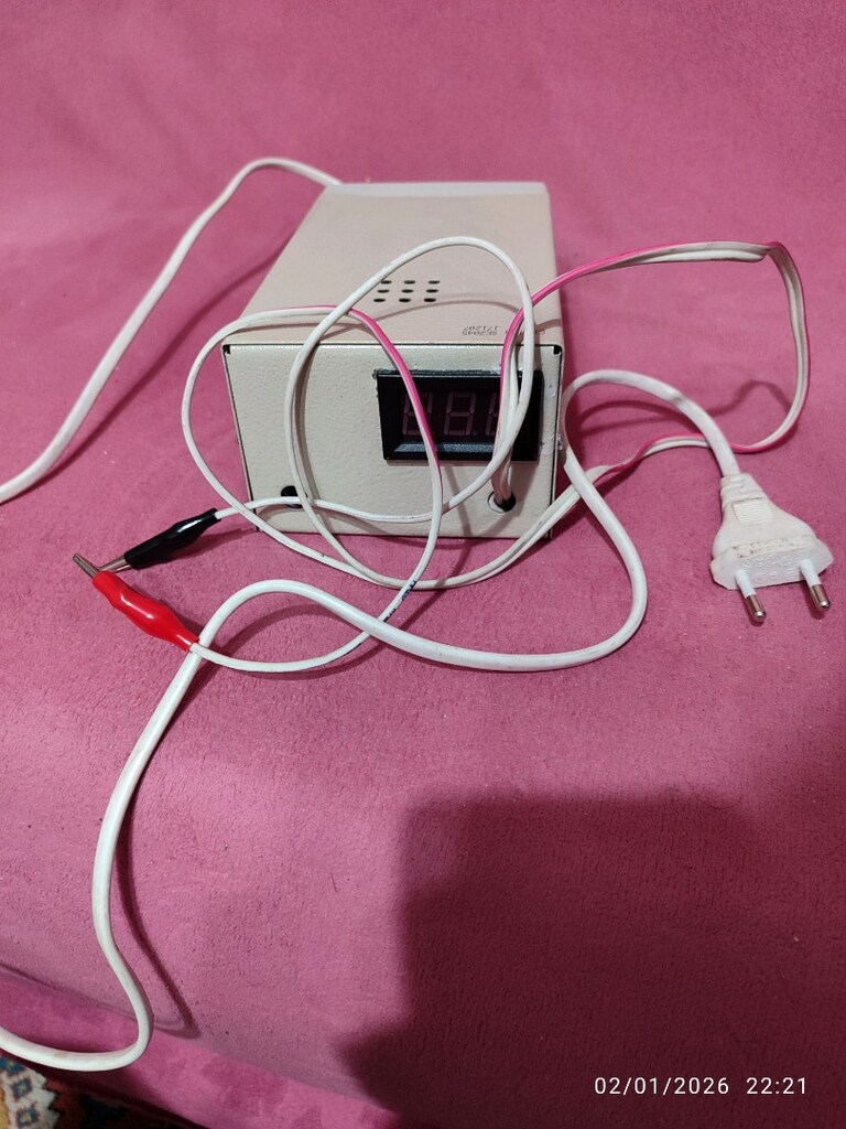 sekma marka sabit 12 volt 3 amper voltmetreli adaptör 900tl - 7