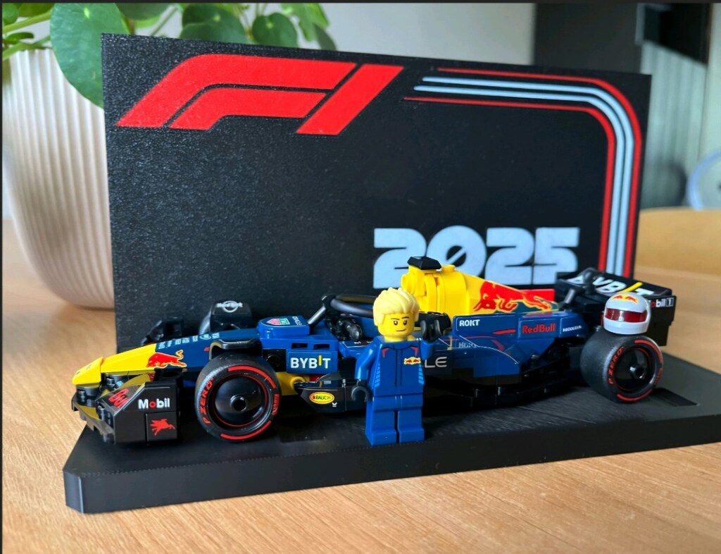 Lego Formula 1 Red Bull 2025 Sergileme Standı - Özel Tasarım - 4