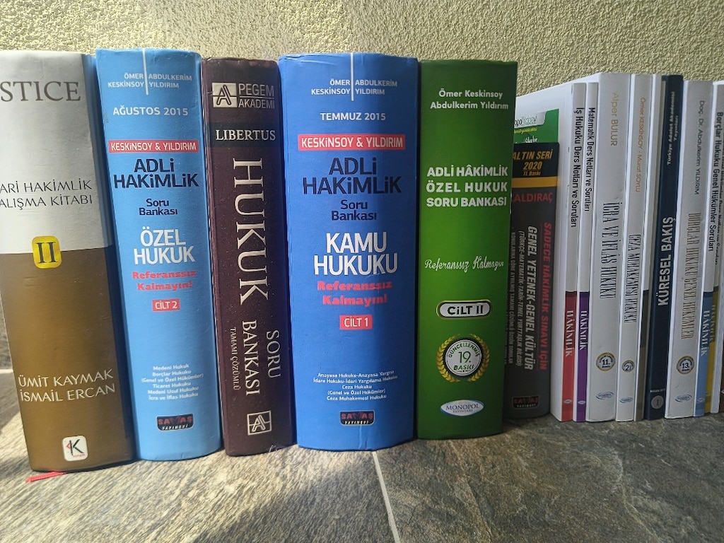 Hukuk Kitapları Hepsiii - 3