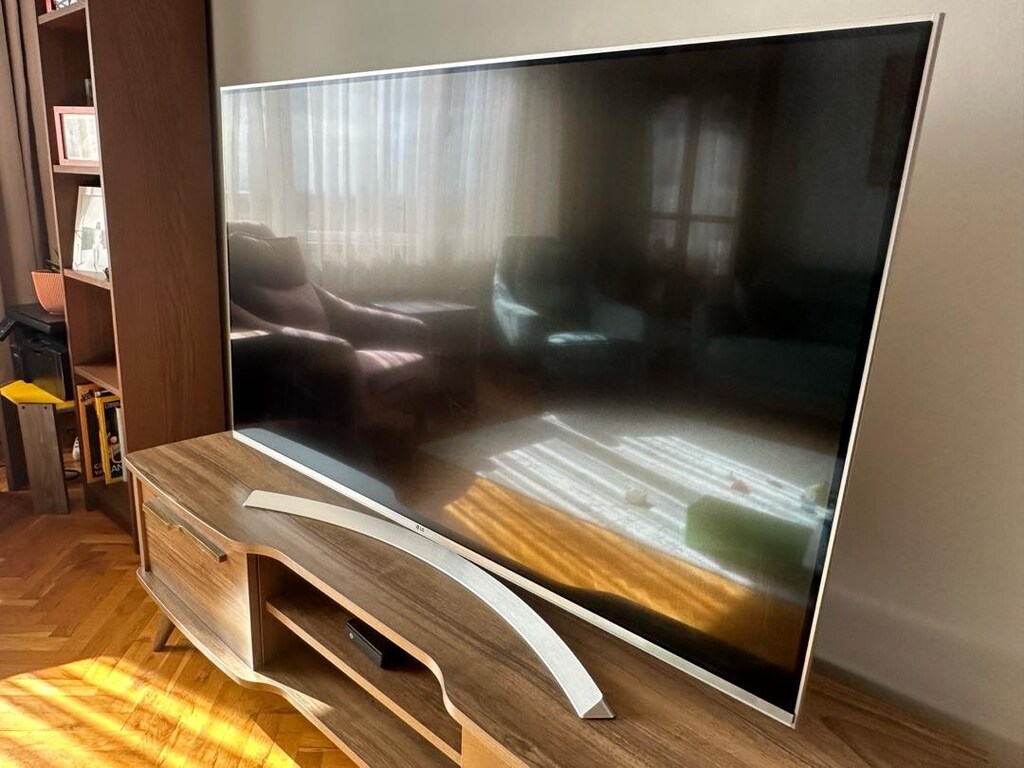 LG 55 inch OLED TV - 3