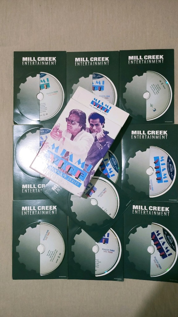 Miami Vice Dizisi Tüm Bölümler 20 Disc Dvd Seti - 4