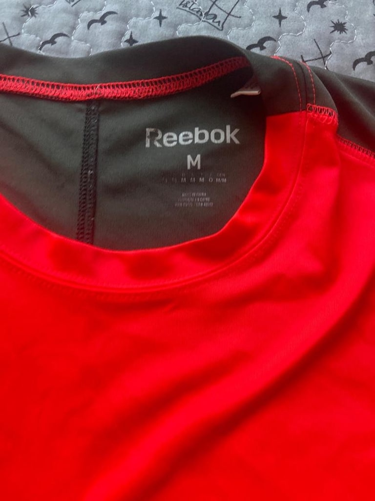 reebbok tişört