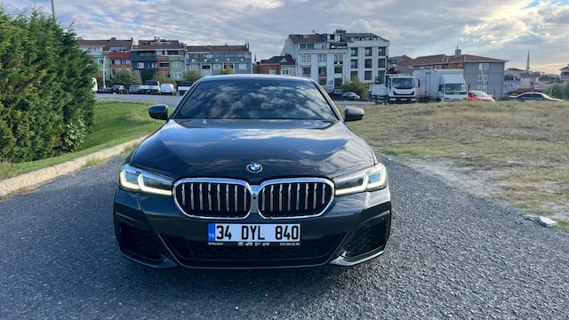BMW 520I