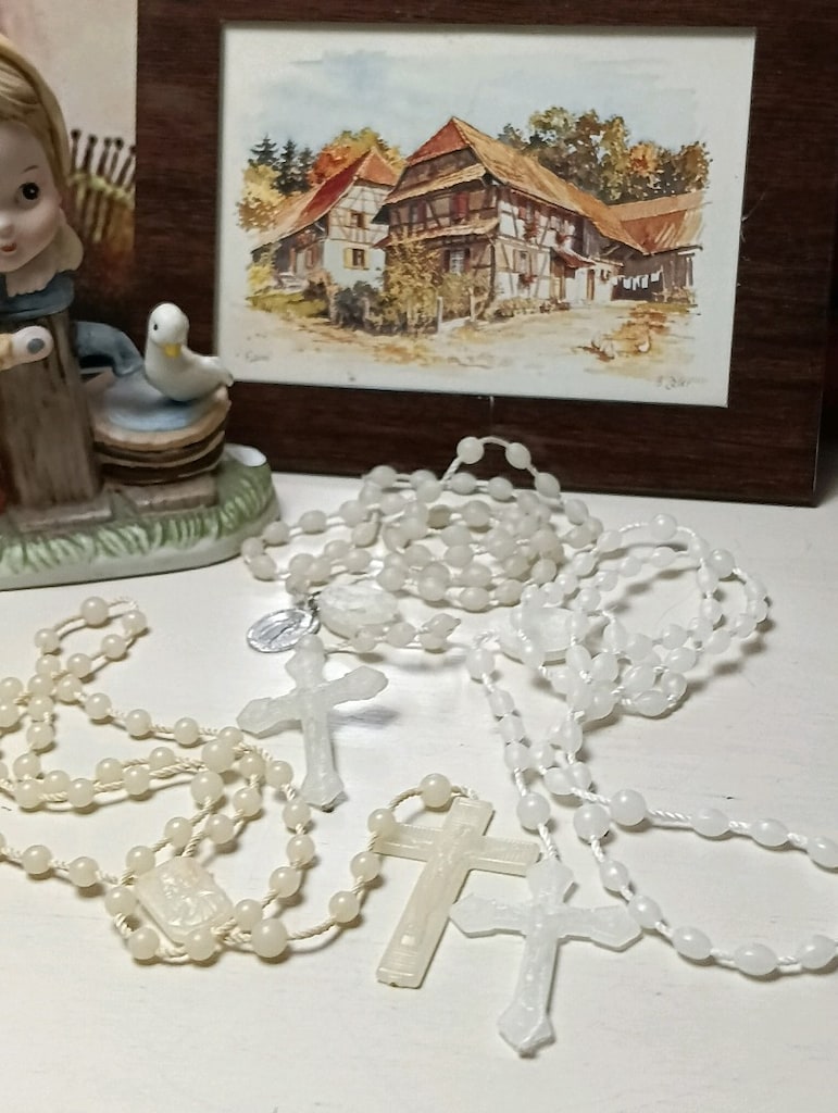 80 lerden marcilya kiliseden alınmış tesbih veya kolye. - 2