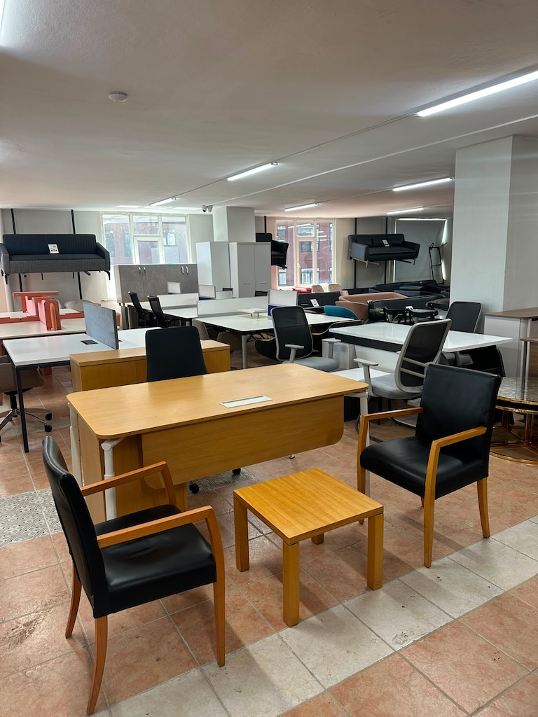 KLAS OFİS ÜSKÜDAR 160x90 cm KOLTUKLU MAKAM TAKIMI - 2