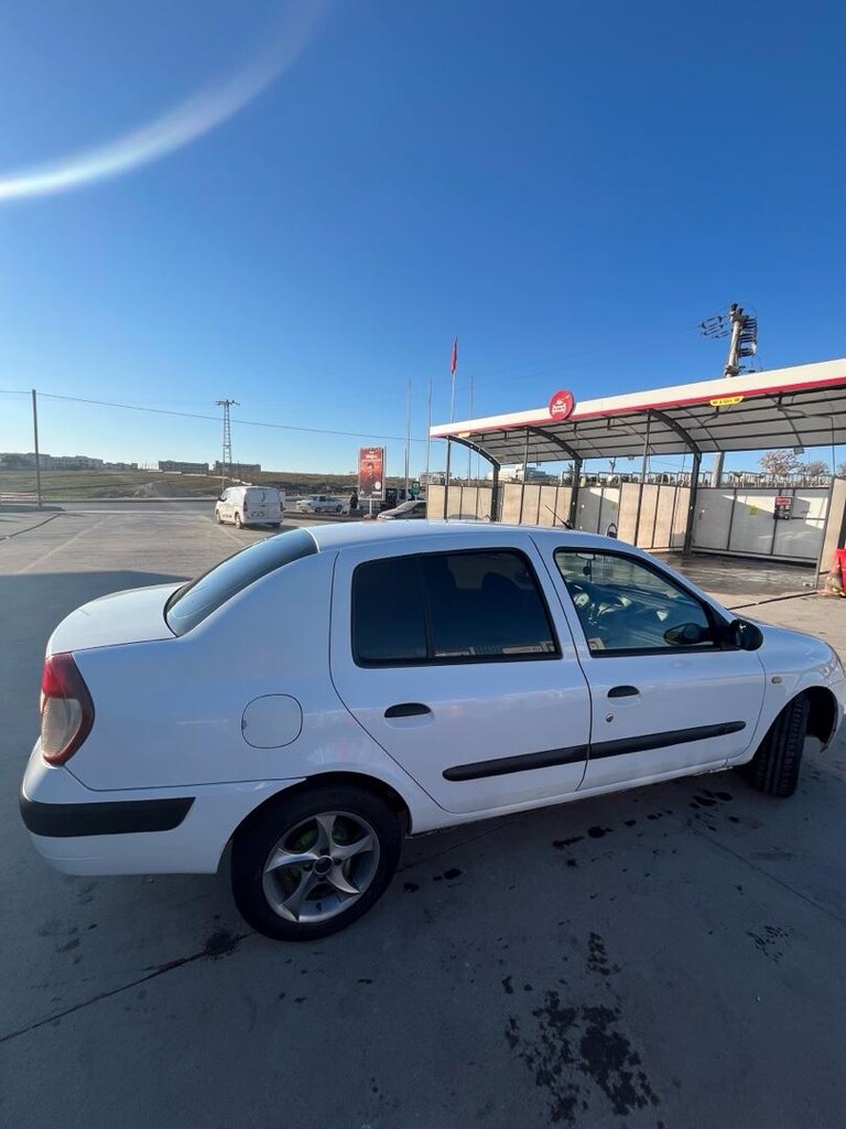 Düşük km Aile aracı clio - 6