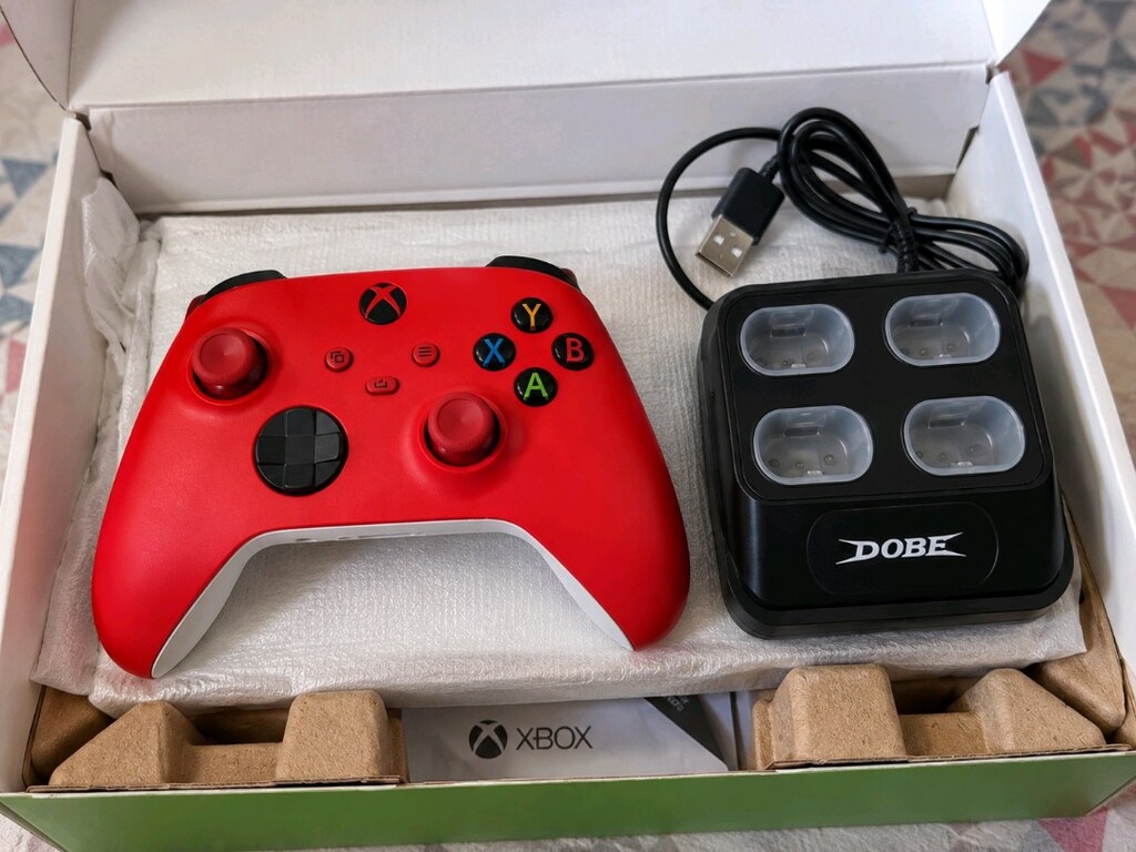 XBOX SERİES KIRMIZI KOL – TEMİZ & SORUNSUZ - 2