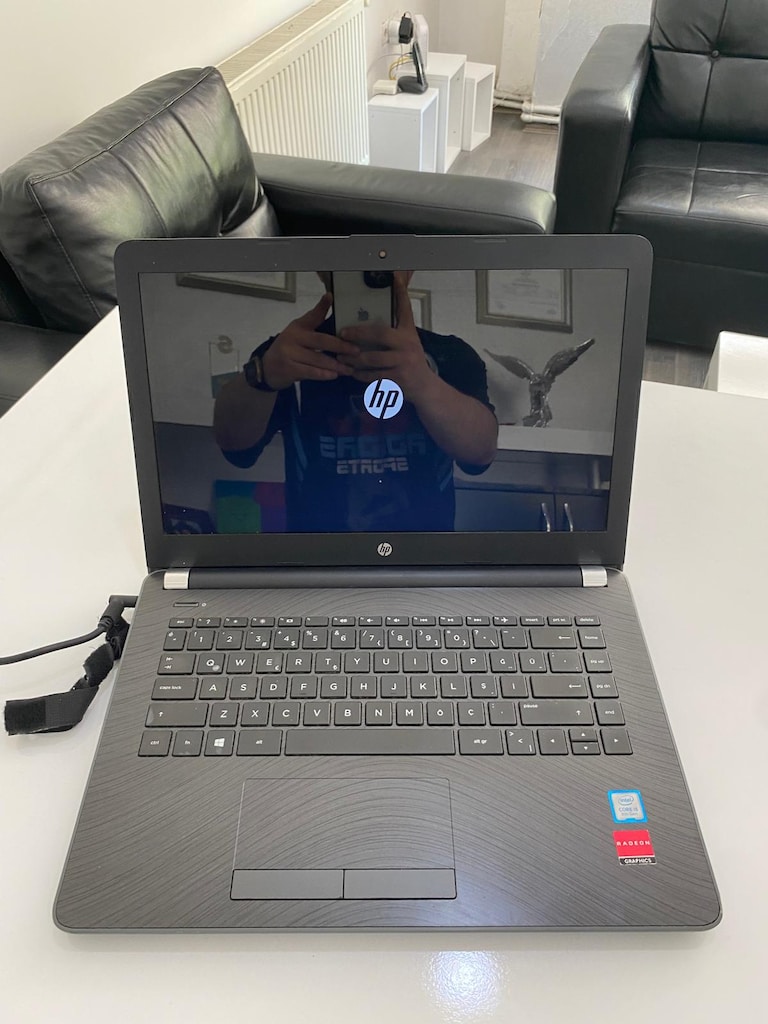HP 14-AL107NT /I5 8250U/8GB DDR4/240GB SSD/R5 M330 2GB - 3