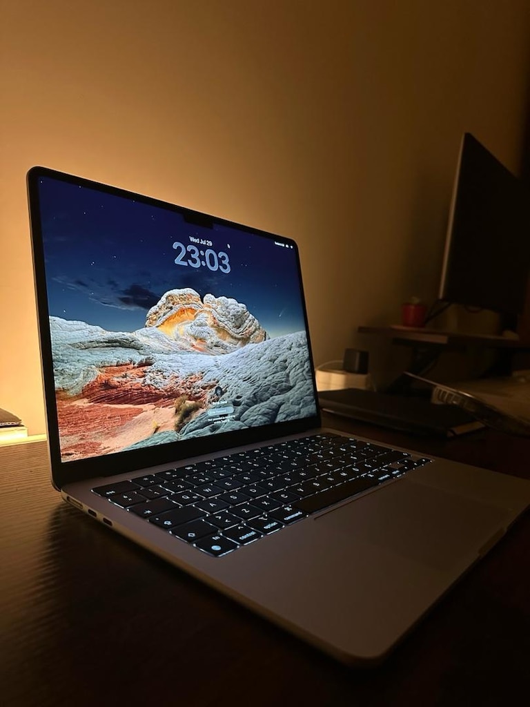APPLE MC7V4TU/A Macbook Air/Apple M2 İşlemci/8 Çekirdek CPU-8 Çekirdek - 2