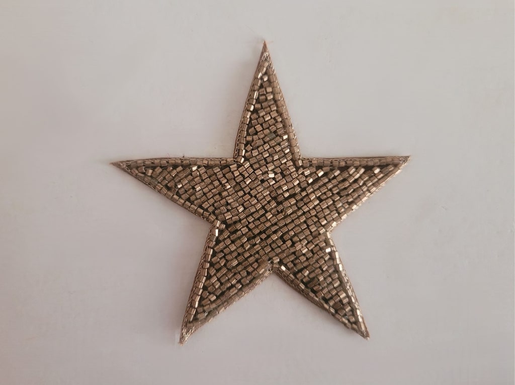 İthal Bronz Boncuklu Yıldız Aplike Kumaş Yama 8,5 cm (10 adet mevcut)