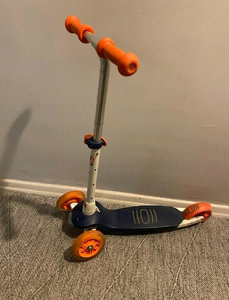 decatlon ışıklı, frenli çocuk skooter - 4