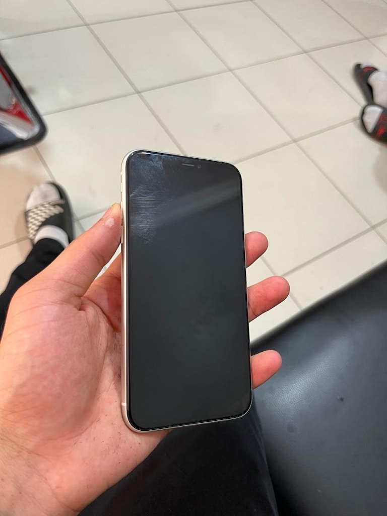 İPHONE 11 128 GB - 6