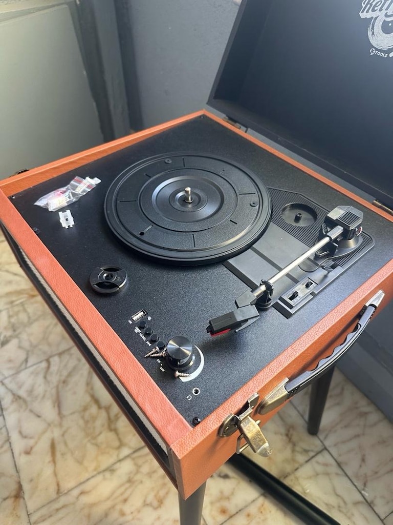 Pikap & Gramofon Mobilyası - 6