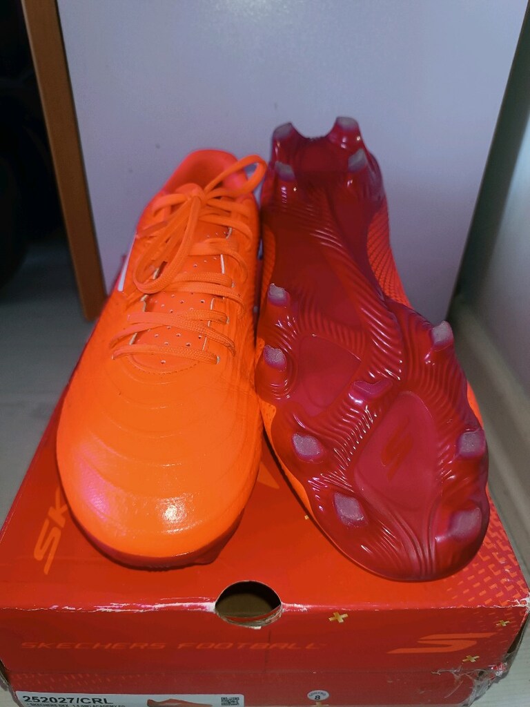 ORİJİNAL KRAMPON SKECHERS SKX ACADEMY FG YARI PRO 41 NO 26 CM