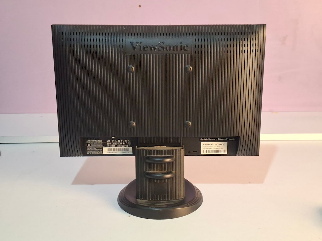 ViewSonic VA1616w TFT Flat Panel 16 inç 1366x768 8ms VGA Monitör - 4