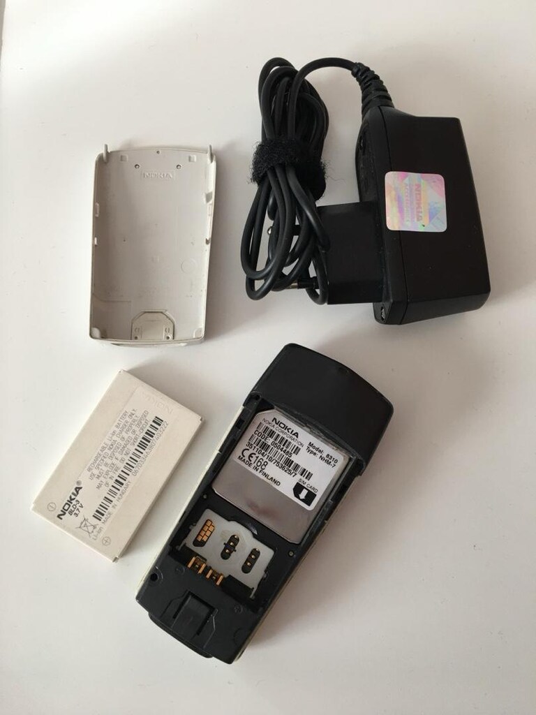 Nokia 8310 Retro Tuşlu Cep Telefonu - 10