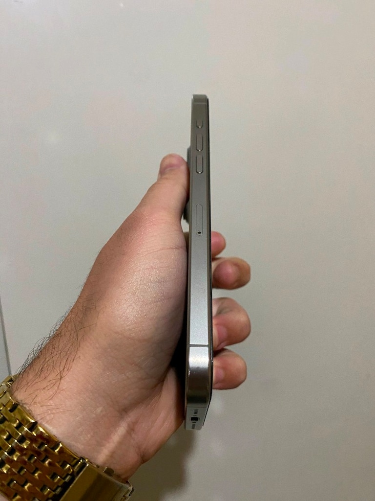 iPhone 15 Pro Max Y.D hatasız 12 ay Pil 84 - 6