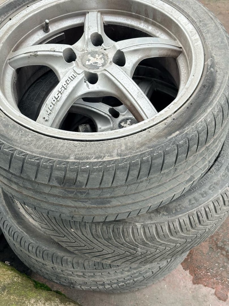 çıkma 17 inç çelik jant ve 225 45 R 17 lastik 4 adet - 5