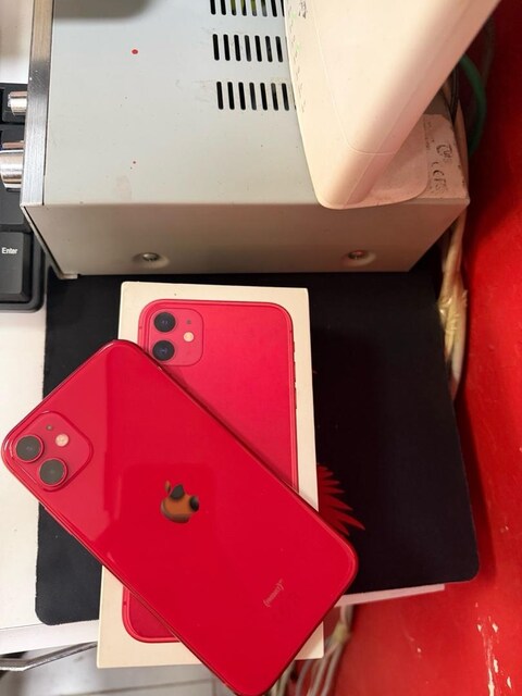 İPHONE 11 RED 128 GB KVK'LI