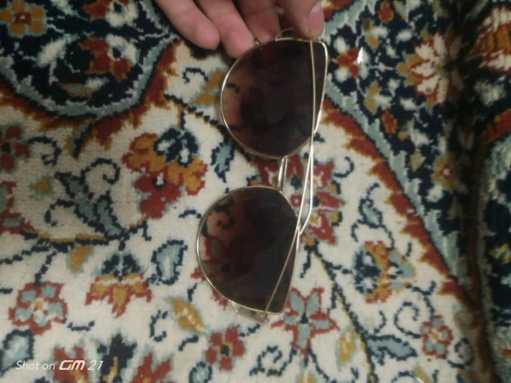 güneş gözlüğü