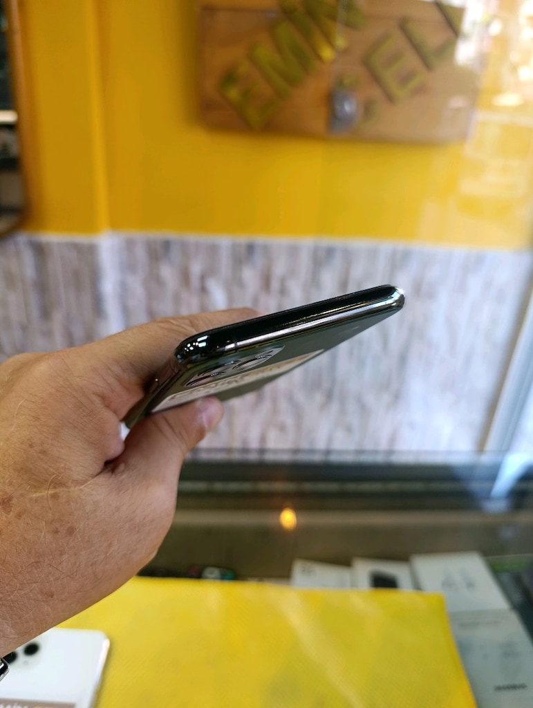 iPhone 11 pro max TR 256 GB - 5