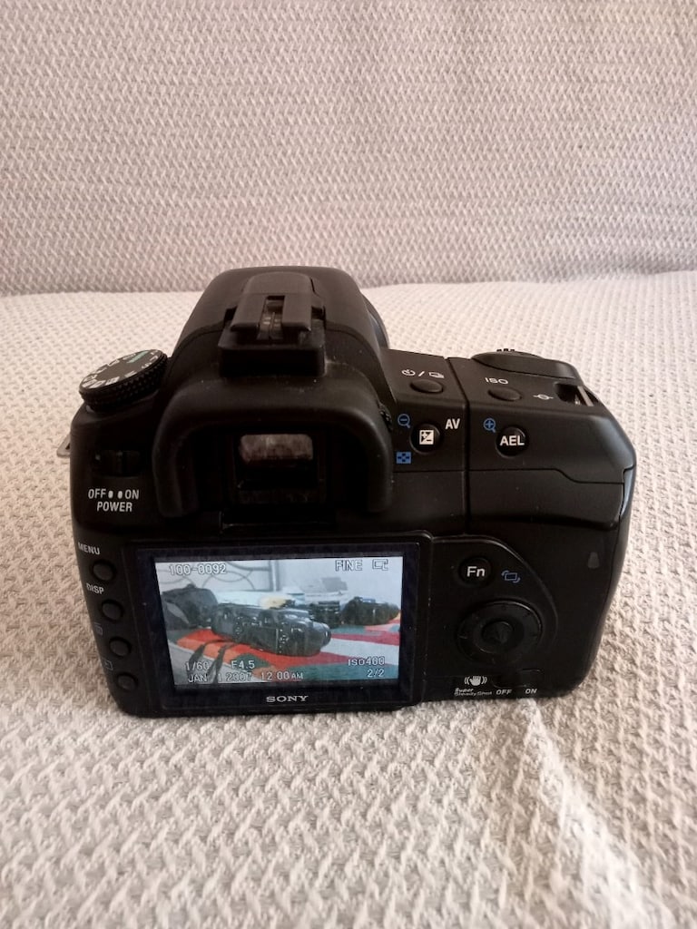 Sony A200 Fotoğraf Makinesi - 9