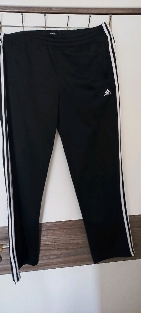 Adidas orijinal eşofman alt M ve L giyenlere uygun