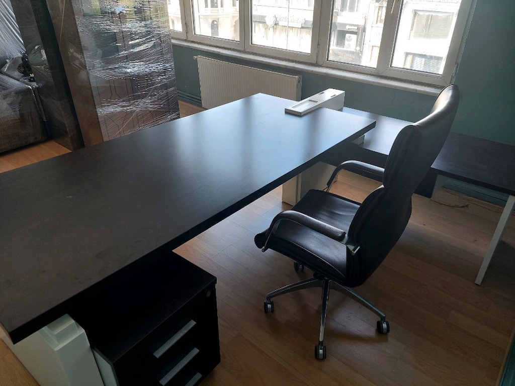 Ofis Patron Masa ve Koltuk 2 adet sehpa - 3