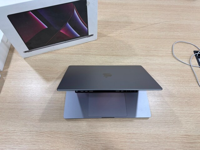 Temiz Az Kullanılmış MacBook Pro 16" M2 Pro 16GB RAM |243 Devir
