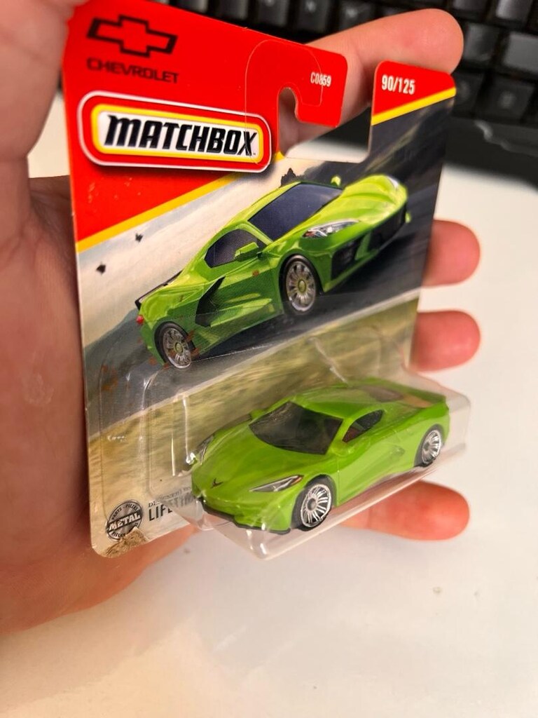 Matchbox Corvette C8 Seti - 4