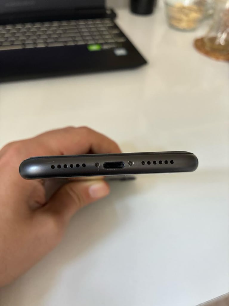 iPhone 11 64GB Temiz TURKCELL Çıkışlı - 11