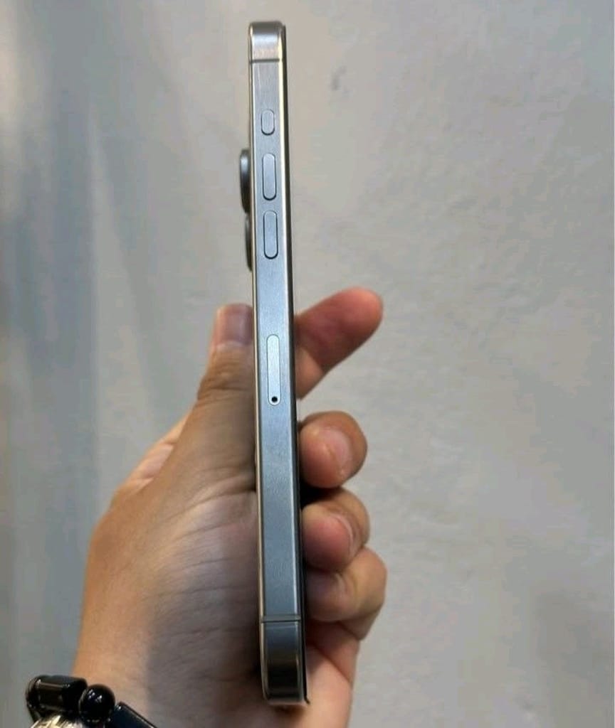 Sorun Sıkıntısız İPhone 15 Promax - 3