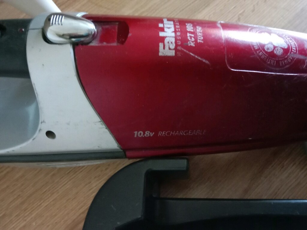 fakir marka şarzlı el süpürgesi sadece Şarj tutmuyor pili değişirse ku - 5