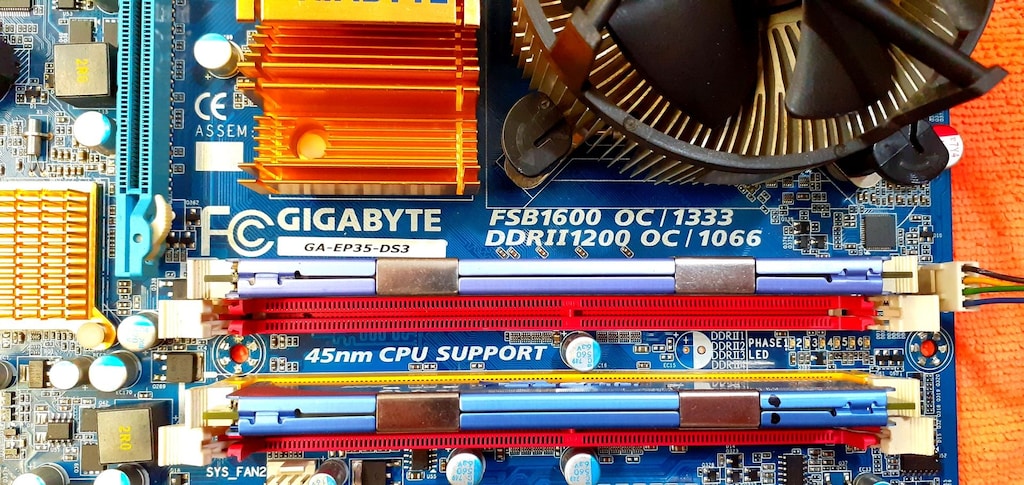 Gigabyte GA-EP35 DS3 LGA 775 Pin Sorunsuz Anakart - 4