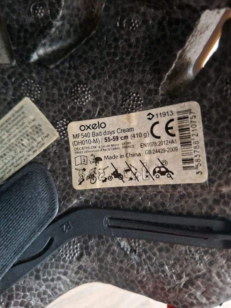 oxelo m540 kask sifiri decathlonda 1500tl . sifi4 ayarinda 1 kere kull - 7