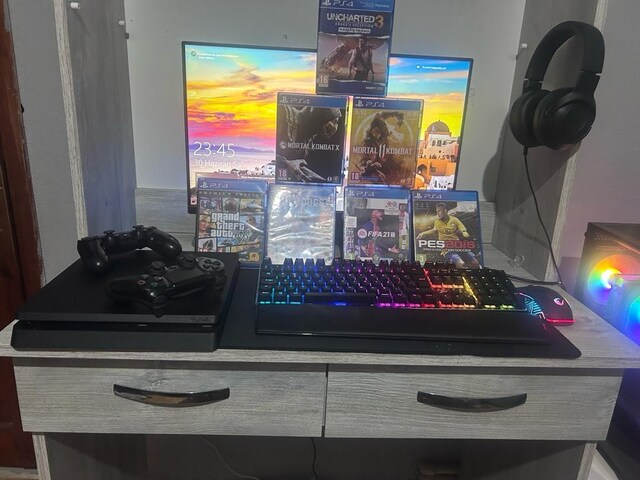Playstation 4 slim - 1 Tb güncel versiyon