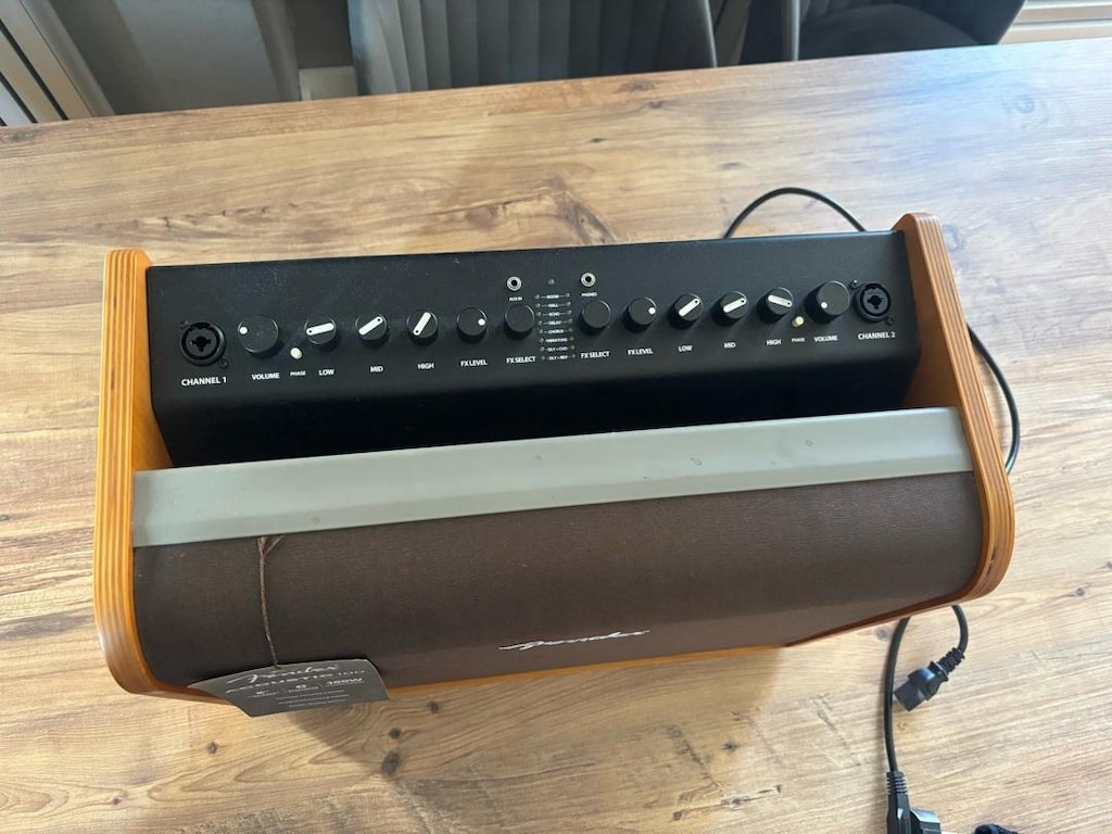 Fender Acoustic 100 Amfi - Hoparlör - 3