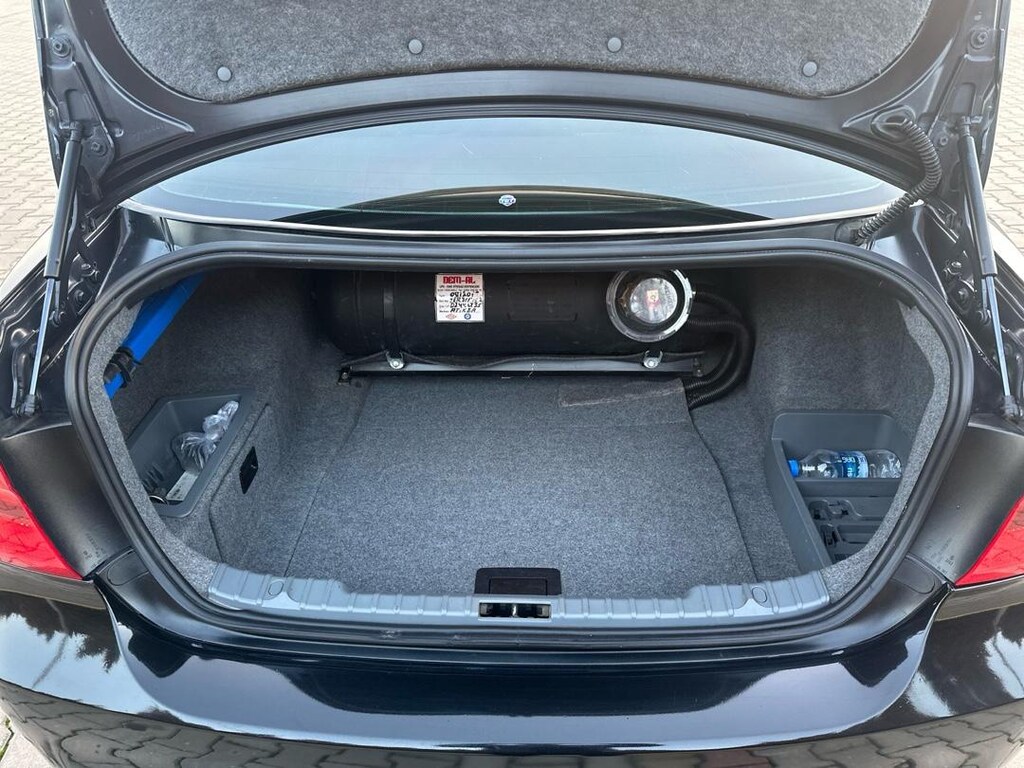 2005 model e90 320i - 11