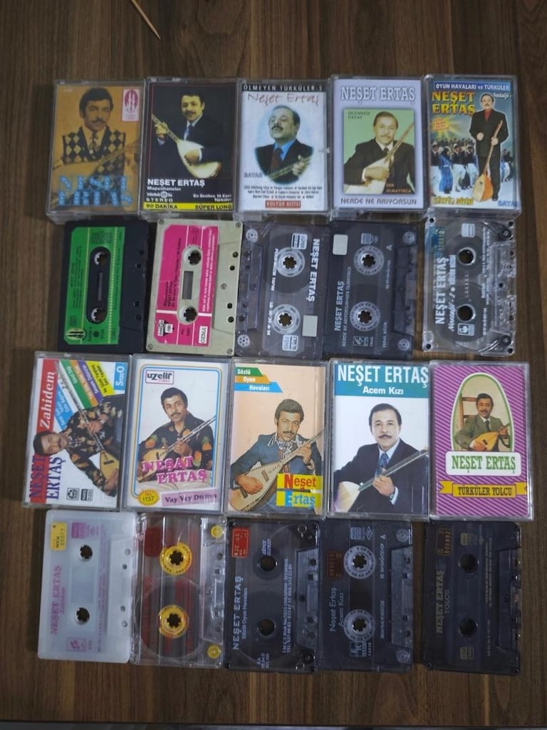 NEŞET ERTAŞ KASET - 3