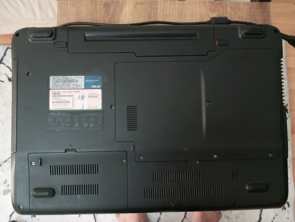 Asus i7 laptop - 3