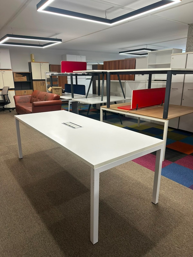 KLAS OFİS ÜSKÜDAR 220x90 TOPLANTI MASASI İKİNCİ EL - 5