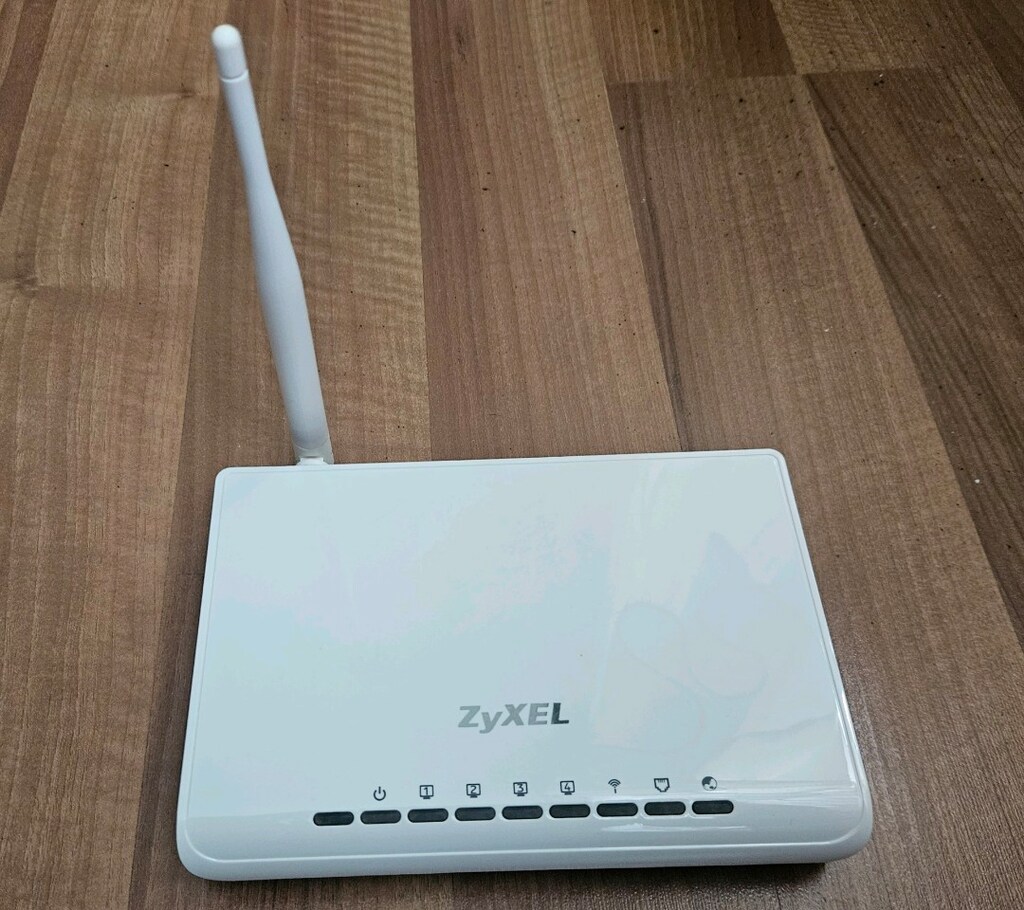 ZYXEL P-660HW-T1V3 ADSL2 BEYAZ MODEM - 5