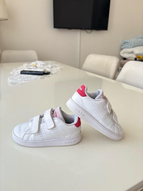 adidas beyaz çocuk ayakkabı