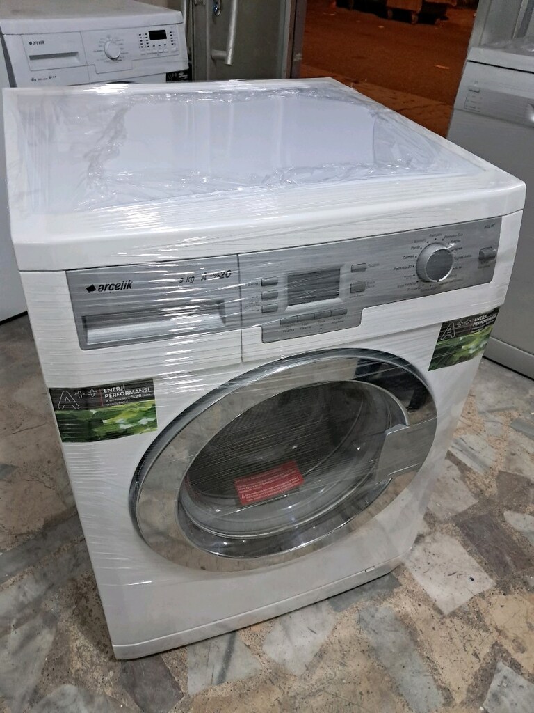 sıfır gibi arcelik 9kloluk camaşır makinesi 9.500tl - 9