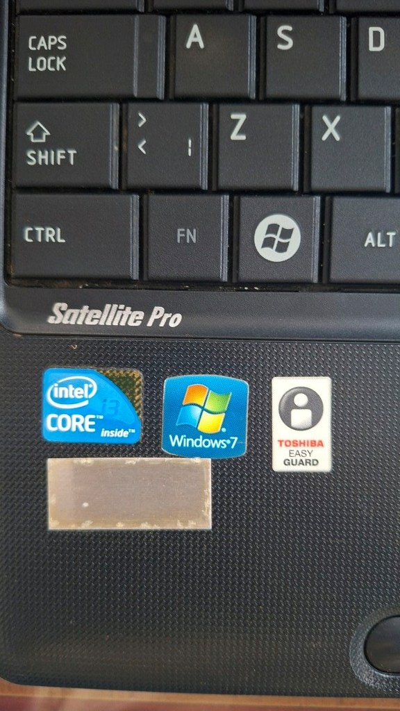 Toshiba i3 CPU - 4Gb Ram - 320Gb Hdd Dizüstü Bilgisayar - 13
