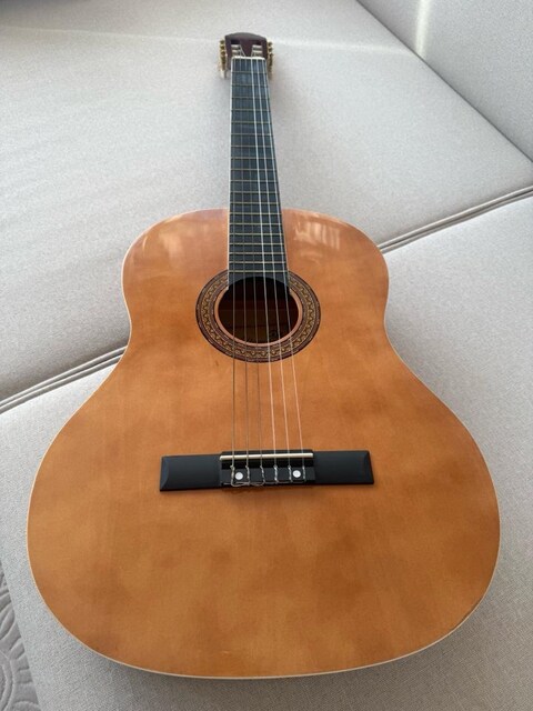 Altamira CG851 Klasik Gitar – Temiz, Çok az Kullanılmış