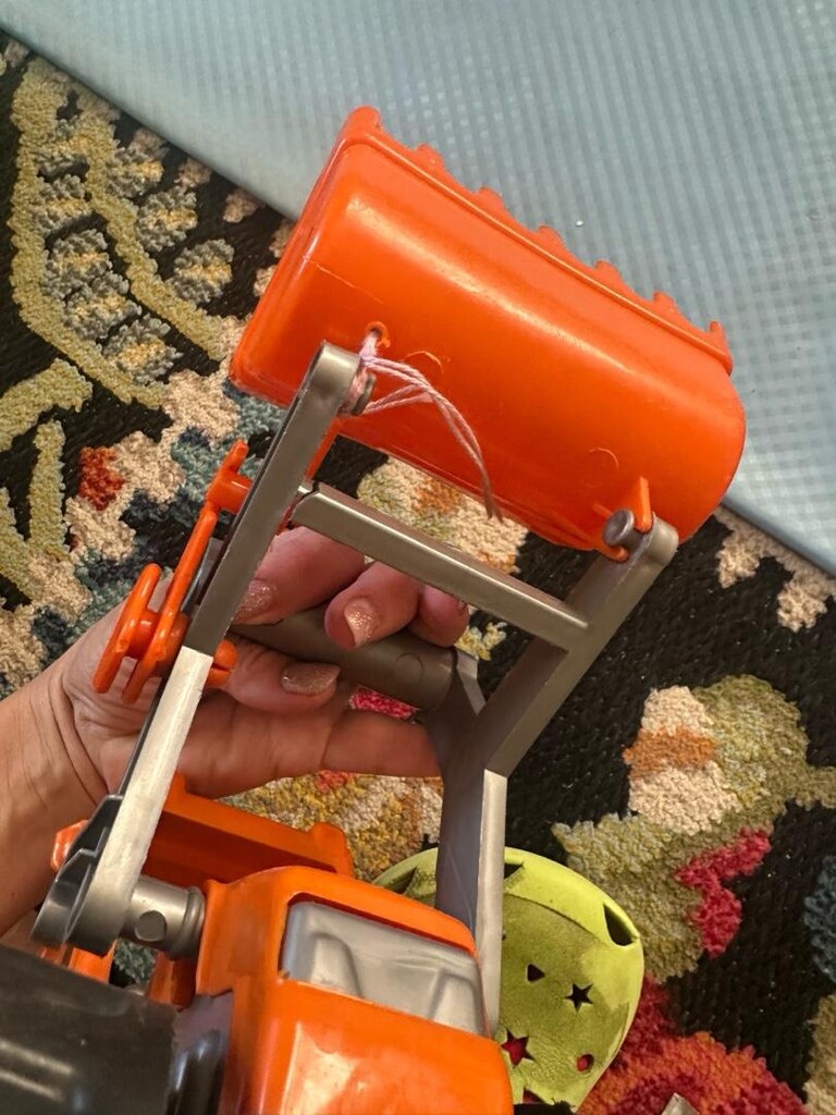 kepçe oyuncak araba - 2