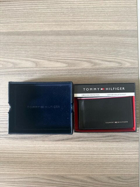 Orijinal Tommy Hilfiger Lacivert Cüzdan - Sıfır, Açılmamış Kutusunda